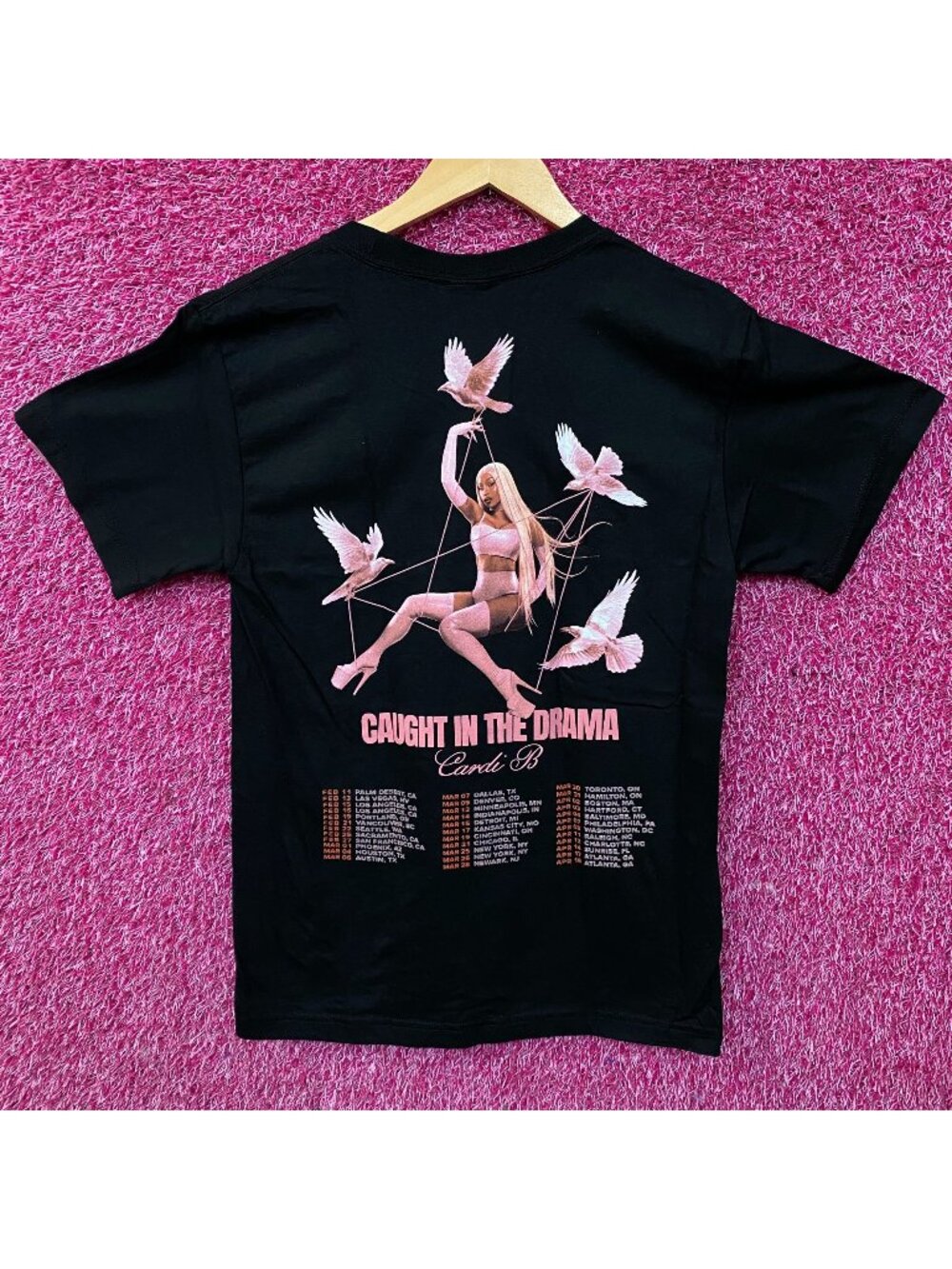 Cardi B Caught in the Drama "Little Miss Drama Tour" Graphic T-Shirt Small